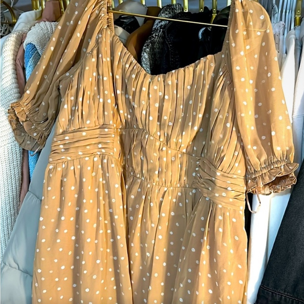 Abercrombie & Fitch Tan Polka Dot Dress